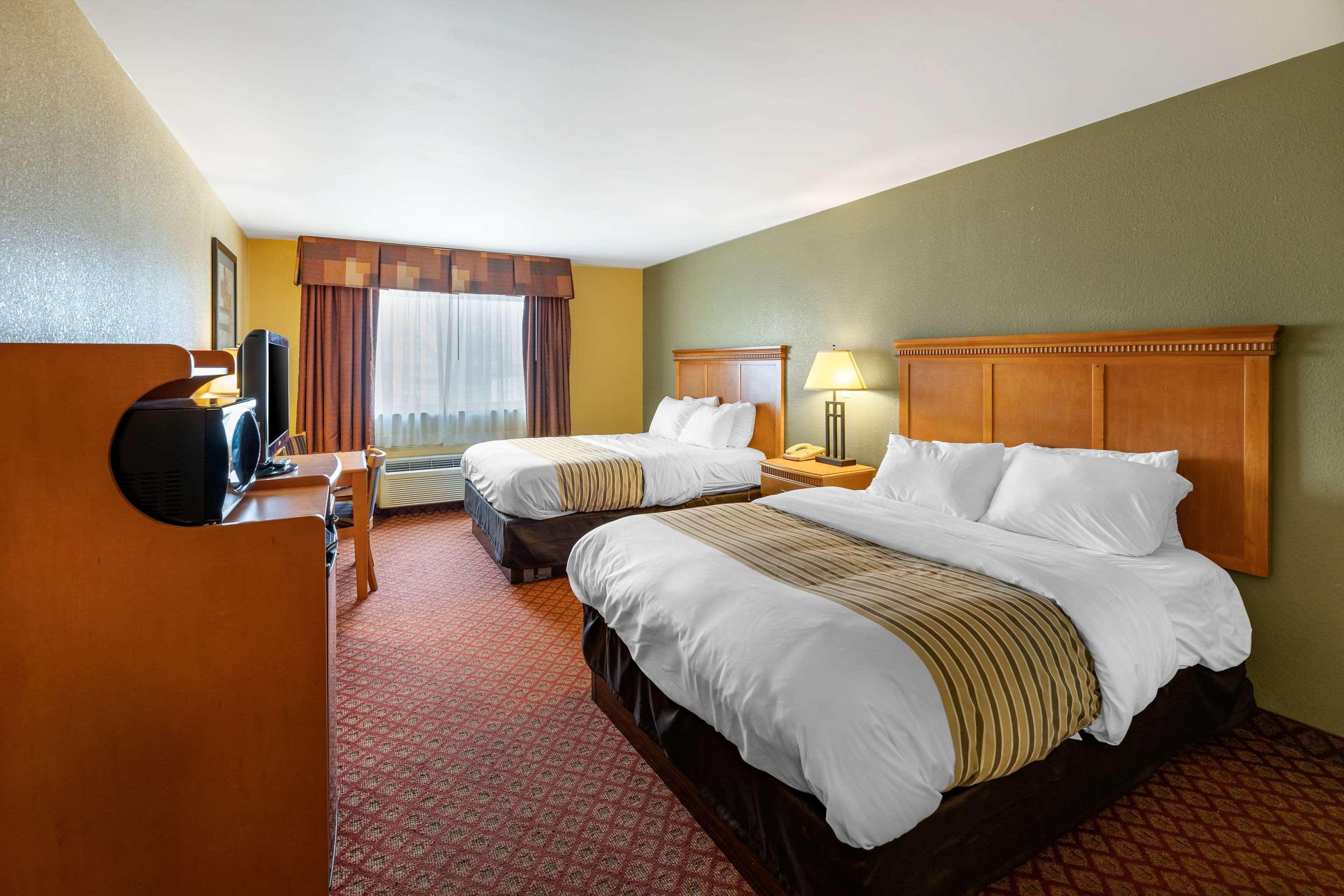 Rodeway Inn South Hutchinson Exteriér fotografie